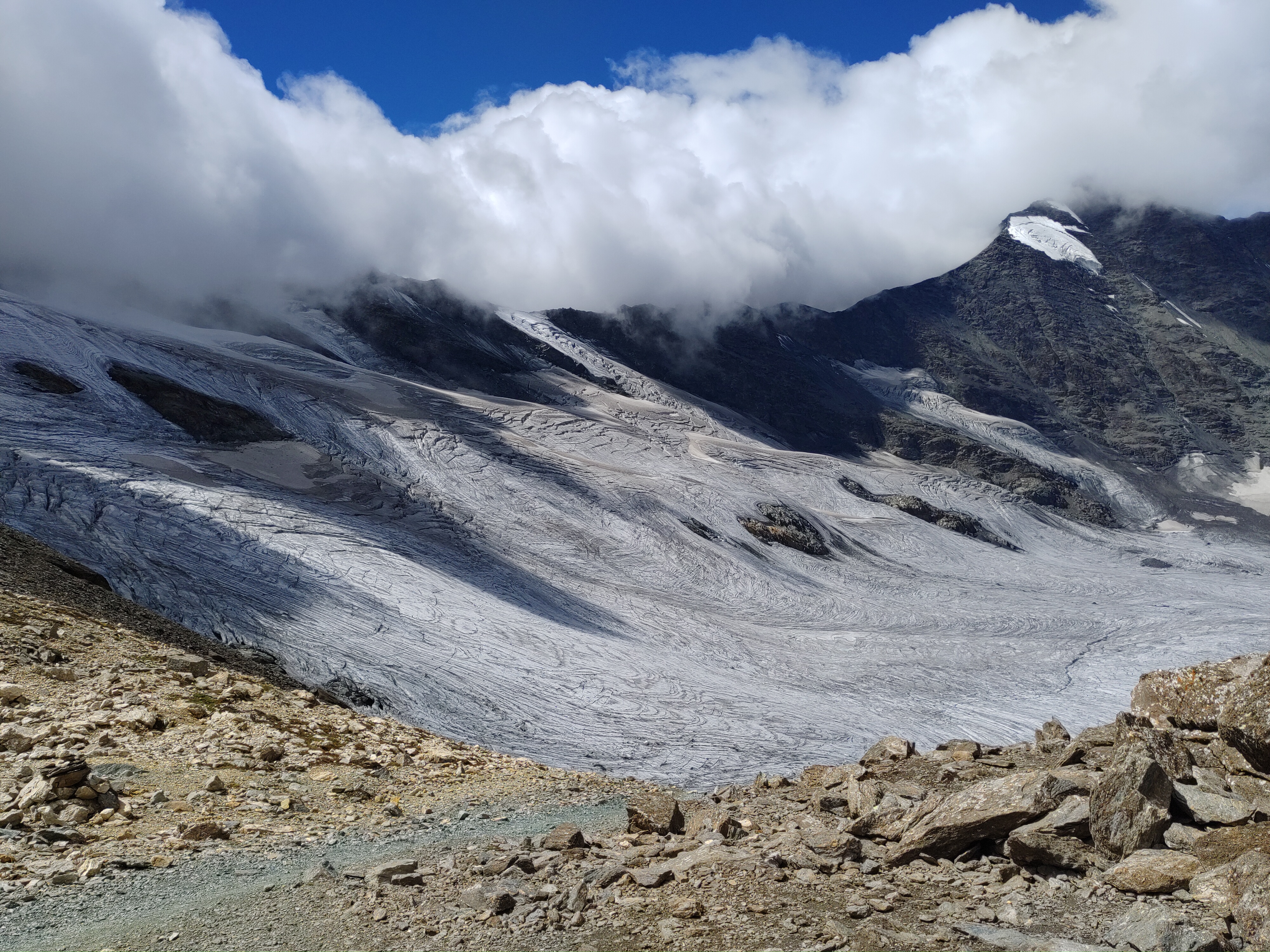 Glacier under Becca Della Traversiere summit, 3336m (2022)